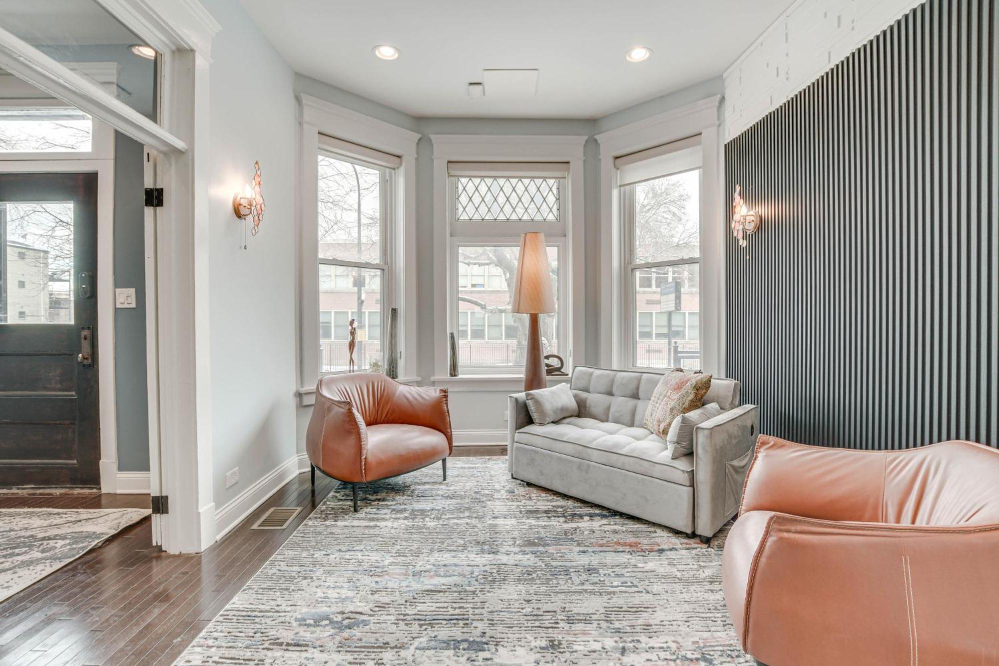 Spacious Condo With Deck About 3 Mi To Downtown Chicago! Eksteriør billede
