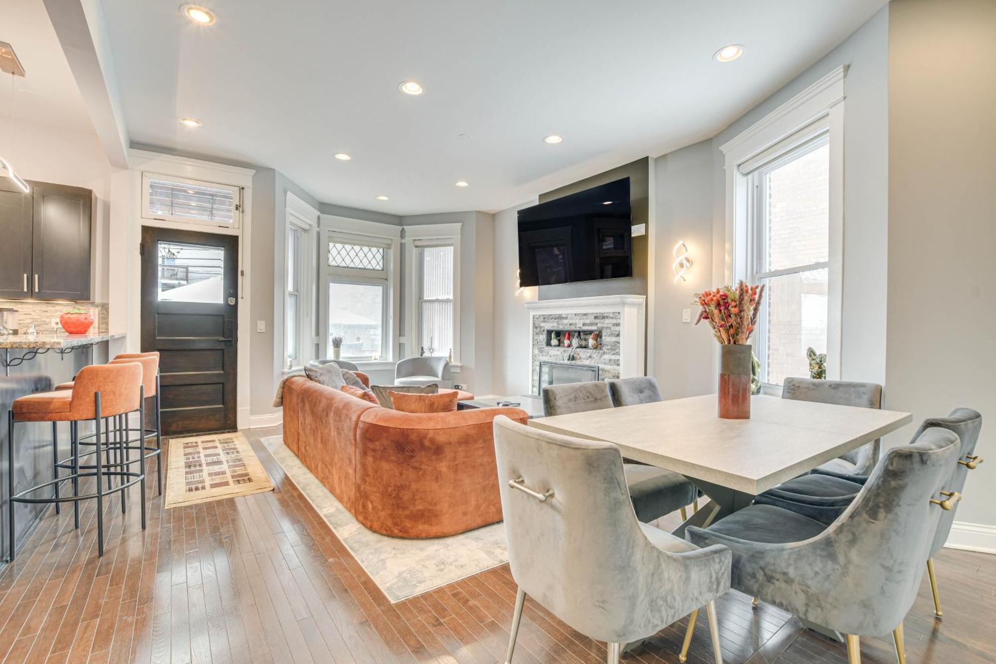 Spacious Condo With Deck About 3 Mi To Downtown Chicago! Eksteriør billede